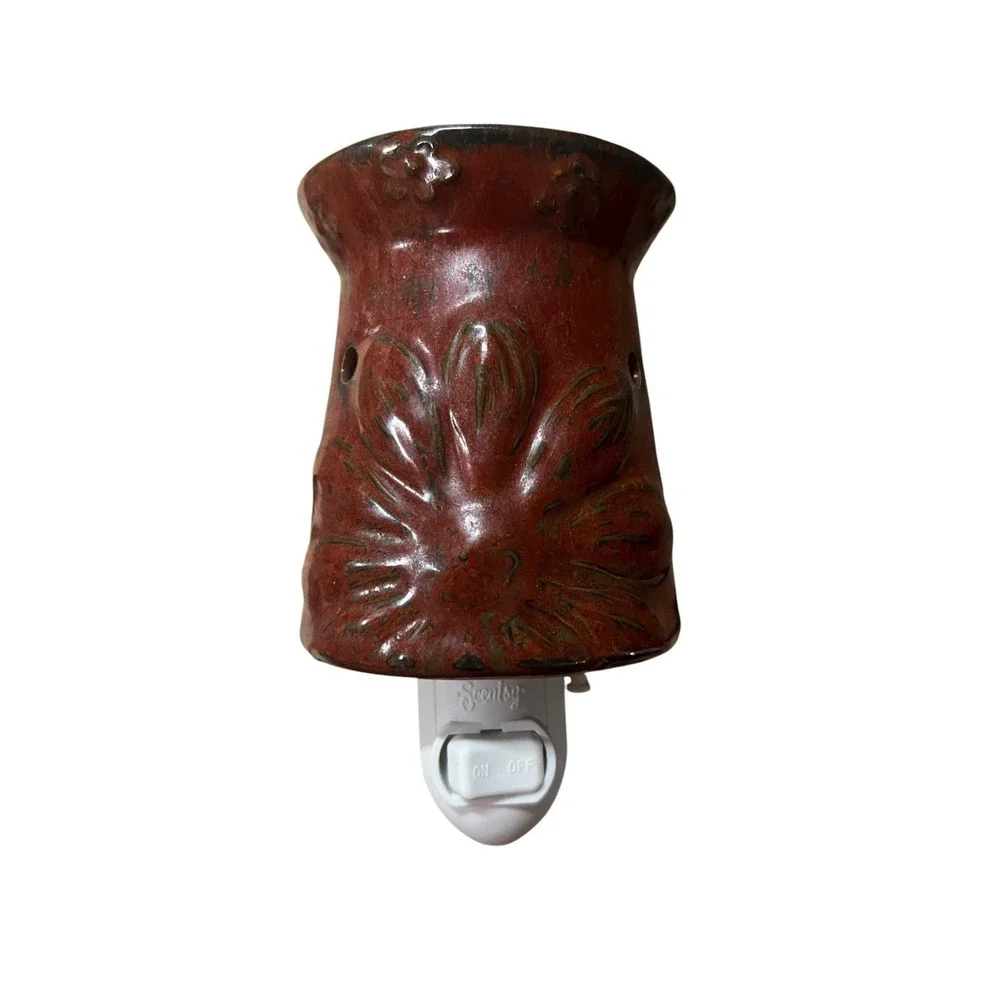 Authentic SCENTSY ~ 